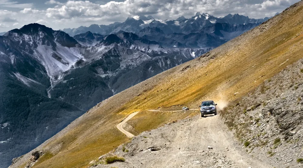 Associazione Avventure Offroad Raduno 4x4 Valli Olimpiche 9-10-11 Settembre 2011