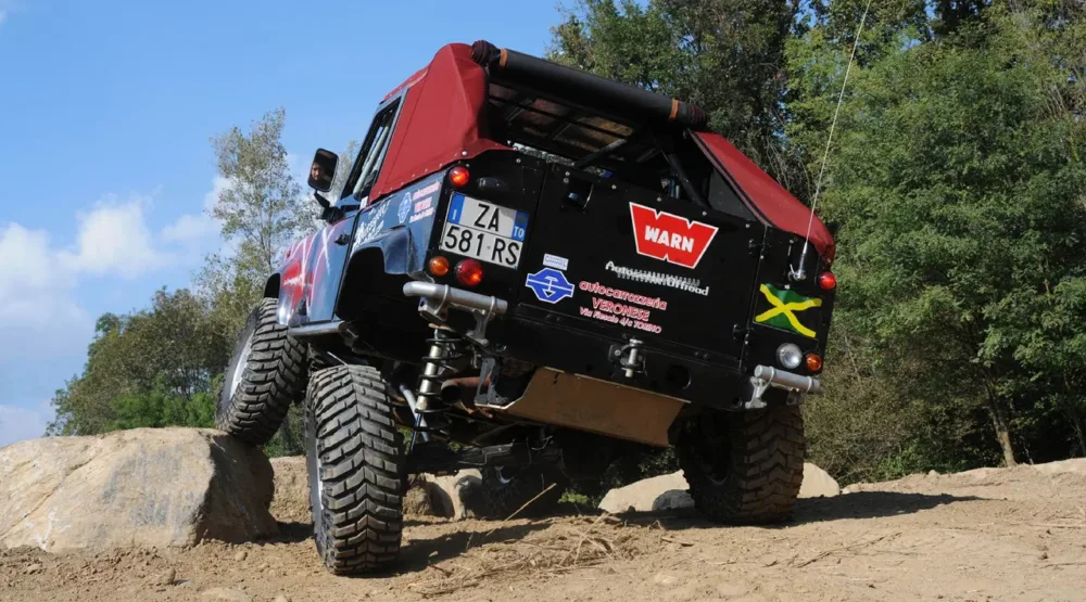 Elaborazione 4x4 Land Rover Defender 90 2.5 Td5