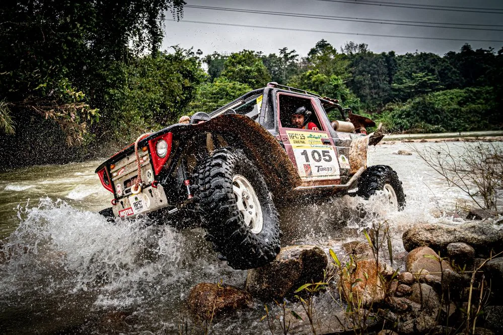 Rainforest Challenge, La sfida ai Monsoni